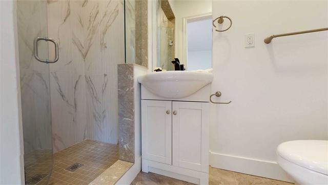 9 Shaftesbury Pl, House semidetached with 2 bedrooms, 3 bathrooms and 1 parking in Toronto ON | Image 22