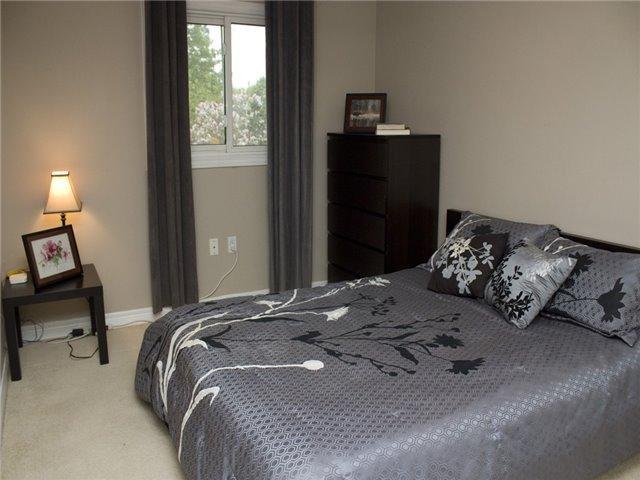 80 Geddes Cres, House detached with 3 bedrooms, 2 bathrooms and 1 parking in Barrie ON | Image 11