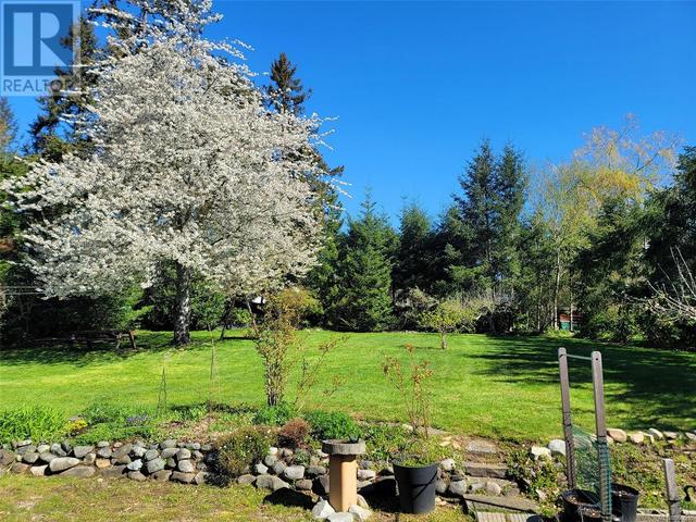 1760 Robb Ave, House detached with 3 bedrooms, 2 bathrooms and 4 parking in Comox BC | Image 25