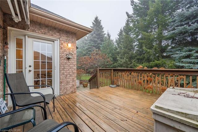 61 Parkside Drive, House detached with 3 bedrooms, 2 bathrooms and 4 parking in Guelph ON | Image 16