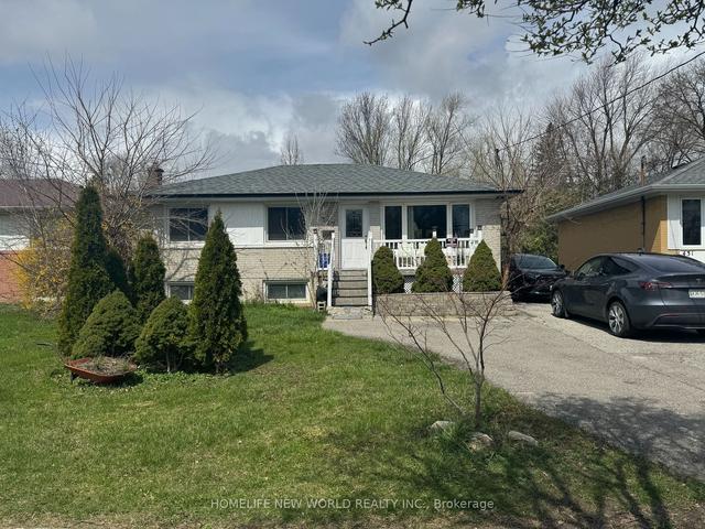 427 Crosby Ave, House detached with 3 bedrooms, 2 bathrooms and 4 parking in Richmond Hill ON | Image 1