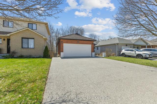 46 Whiterock Ave, House detached with 3 bedrooms, 3 bathrooms and 6 parking in Hamilton ON | Image 12