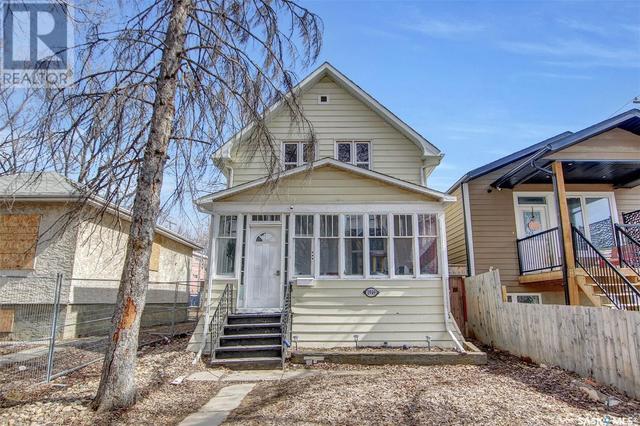 1949 Montreal Street, House detached with 6 bedrooms, 3 bathrooms and null parking in Regina SK | Image 2