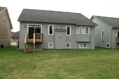 26 Goldfinch Dr, House detached with 3 bedrooms, 4 bathrooms and 4 parking in Wasaga Beach ON | Image 3