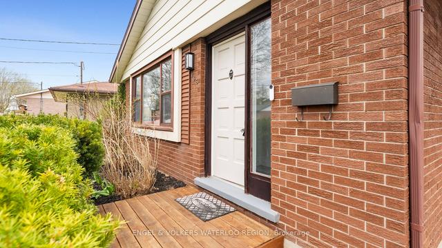 165 Country Club Dr, House detached with 3 bedrooms, 2 bathrooms and 4 parking in Guelph ON | Image 36