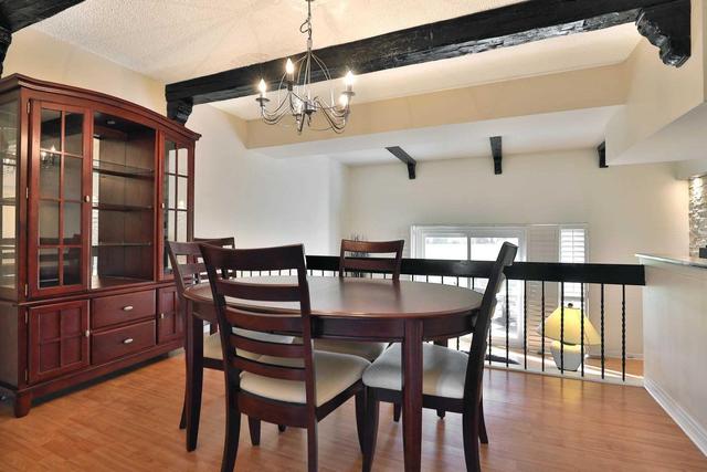 34 - 400 Bloor St, Townhouse with 4 bedrooms, 2 bathrooms and 1 parking in Mississauga ON | Image 6