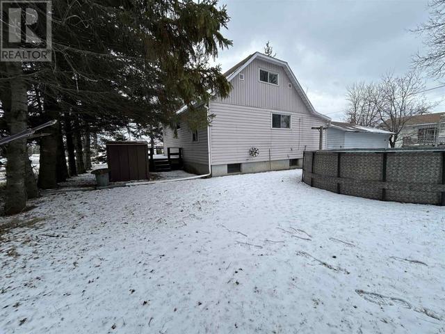 407 Atwood Ave, House detached with 3 bedrooms, 2 bathrooms and null parking in Dawson ON | Image 10