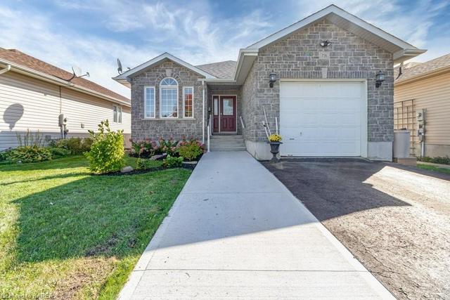 756 Tanner Drive, House detached with 3 bedrooms, 3 bathrooms and 3 parking in Kingston ON | Image 1