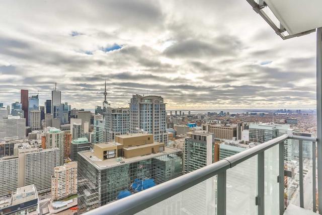 4503 - 15 Grenville St, Condo with 2 bedrooms, 2 bathrooms and 0 parking in Toronto ON | Image 14