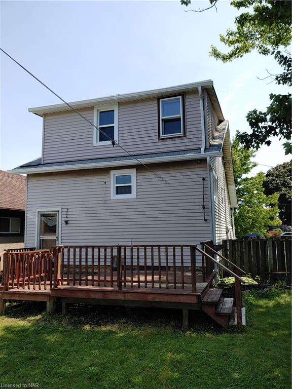 652 Steele Street, House detached with 3 bedrooms, 1 bathrooms and 4 parking in Port Colborne ON | Image 5
