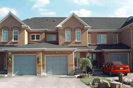 125 Parktree Dr, House attached with 3 bedrooms, 3 bathrooms and 3 parking in Vaughan ON | Image 1