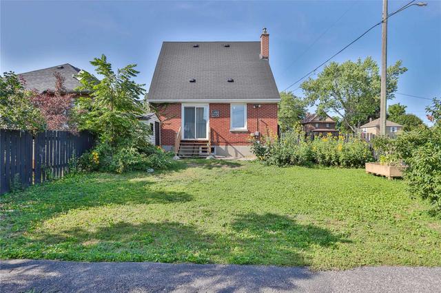 507 Athol St E, House detached with 4 bedrooms, 2 bathrooms and 2 parking in Oshawa ON | Image 17