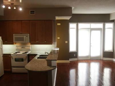 th9 - 2 Rean Dr, Townhouse with 2 bedrooms, 3 bathrooms and 2 parking in Toronto ON | Image 7