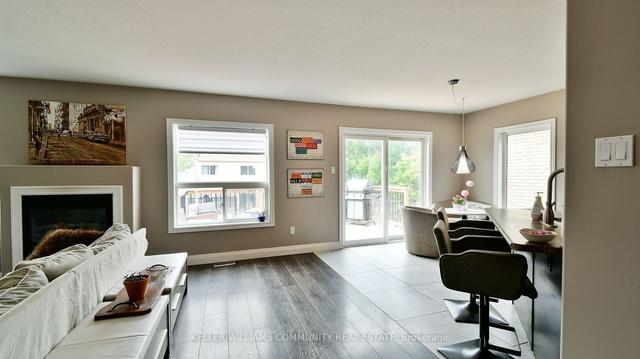 64 Fenning Dr, House detached with 2 bedrooms, 3 bathrooms and 4 parking in Clarington ON | Image 5