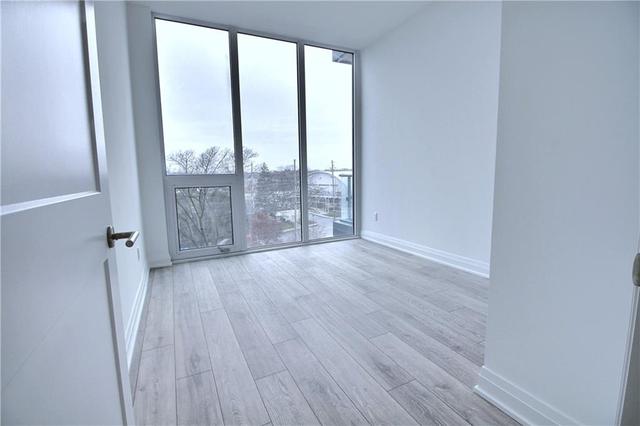 708 - 21 Park Street E, Condo with 3 bedrooms, 2 bathrooms and null parking in Mississauga ON | Image 7