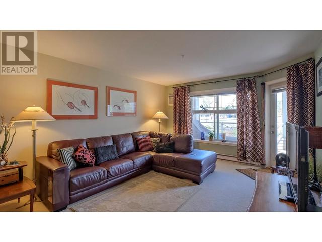 210 - 515 Houghton Road, Condo with 2 bedrooms, 2 bathrooms and null parking in Kelowna BC | Image 11