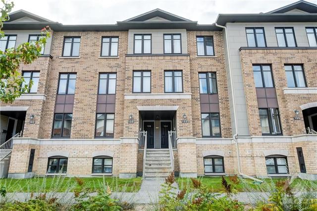 134 Bluestone Private, House attached with 2 bedrooms, 3 bathrooms and 1 parking in Ottawa ON | Image 1