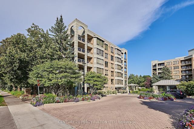 101 - 225 The Donway W, Condo with 3 bedrooms, 3 bathrooms and 2 parking in Toronto ON | Image 12