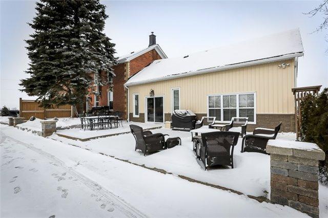 231279 Trafalgar Rd, House detached with 5 bedrooms, 2 bathrooms and 20 parking in East Garafraxa ON | Image 3