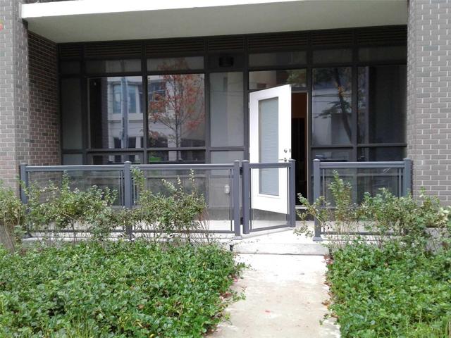 105 - 460 Adelaide St E, Condo with 2 bedrooms, 2 bathrooms and 1 parking in Toronto ON | Image 2