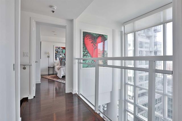 uph 10 - 21 Nelson St, Condo with 2 bedrooms, 3 bathrooms and 1 parking in Toronto ON | Image 11