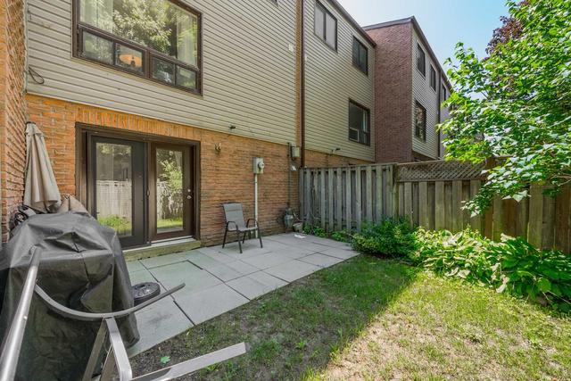 13 The Bridle Path, Townhouse with 3 bedrooms, 2 bathrooms and 2 parking in Clarington ON | Image 17