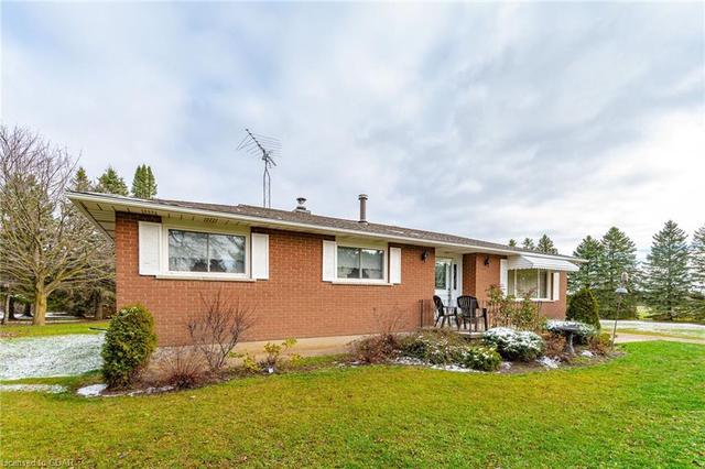 6417 Fifth Line, House detached with 3 bedrooms, 1 bathrooms and 8 parking in Centre Wellington ON | Image 14