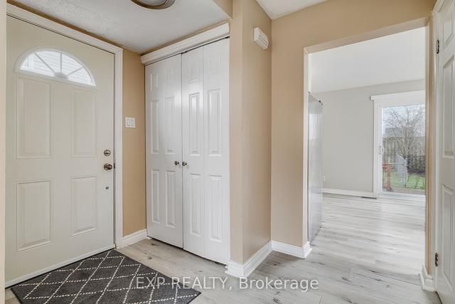 31 Meadow Woods Cres, House semidetached with 3 bedrooms, 2 bathrooms and 2 parking in Kitchener ON | Image 19