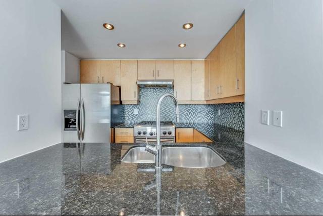 2206 - 285 Mutual St, Condo with 2 bedrooms, 1 bathrooms and 1 parking in Toronto ON | Image 7