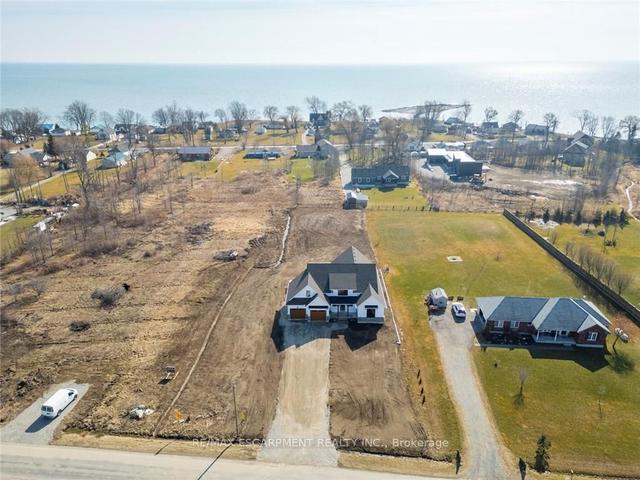 3248 Lakeshore Rd, House detached with 3 bedrooms, 3 bathrooms and 8 parking in Haldimand County ON | Image 37