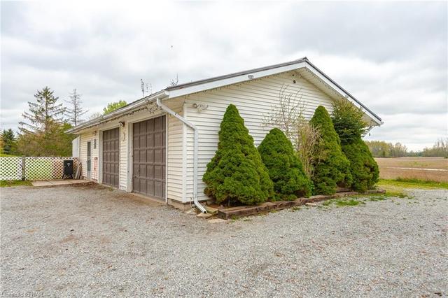 3741 Brookfield Road, House detached with 3 bedrooms, 1 bathrooms and 12 parking in Port Colborne ON | Image 4