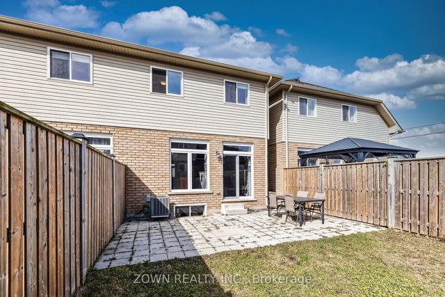 73 Celestial Cres, House attached with 3 bedrooms, 2 bathrooms and 2 parking in Hamilton ON | Image 28
