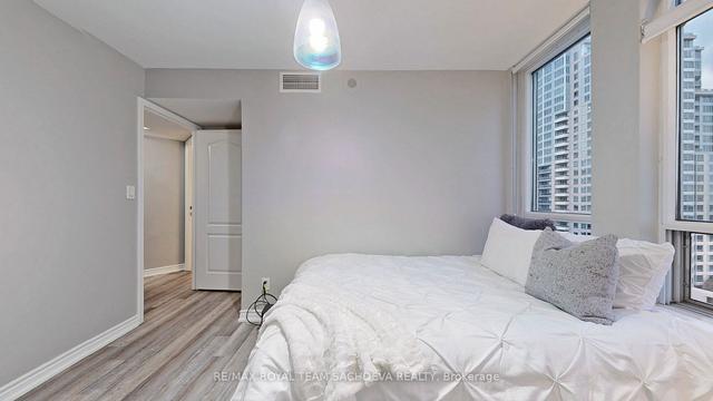 1208 - 2 Rean Dr, Condo with 2 bedrooms, 2 bathrooms and 1 parking in Toronto ON | Image 19