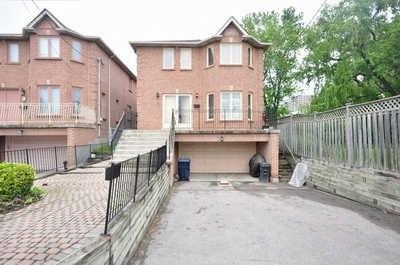 18 Rustic Rd, House detached with 4 bedrooms, 4 bathrooms and 10 parking in Toronto ON | Image 1