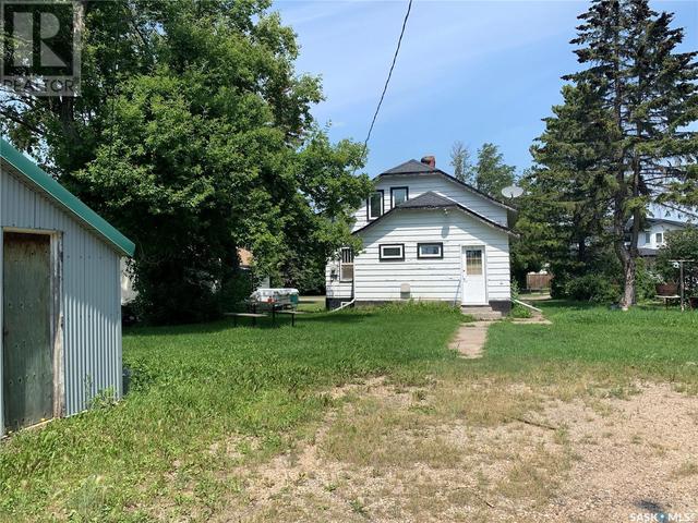 404 Main Street, House detached with 5 bedrooms, 2 bathrooms and null parking in Muenster SK | Image 3