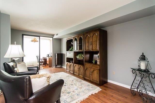 1001 - 700 Wilson Rd N, Condo with 2 bedrooms, 2 bathrooms and 1 parking in Oshawa ON | Image 5