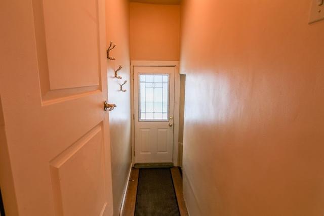 269 Huron St, House detached with 2 bedrooms, 2 bathrooms and 4 parking in Oshawa ON | Image 7