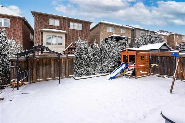 229 Aspenwood Dr, House detached with 4 bedrooms, 4 bathrooms and 7 parking in Newmarket ON | Image 21