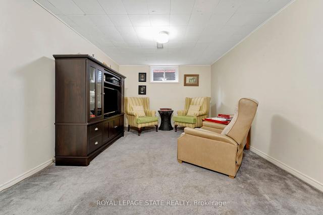 16 Pimlico Dr, House detached with 4 bedrooms, 3 bathrooms and 6 parking in Hamilton ON | Image 11
