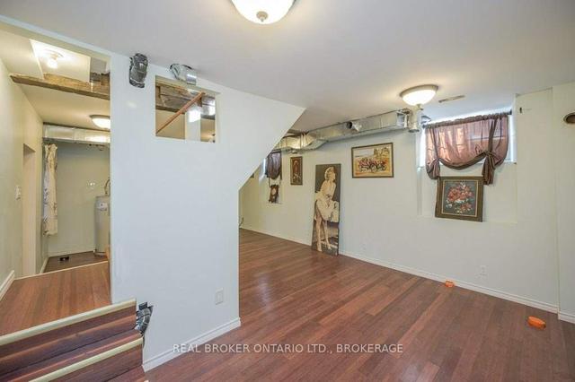 68 Ray St S, House detached with 2 bedrooms, 1 bathrooms and 1 parking in Hamilton ON | Image 18