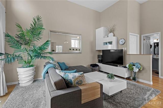 211 Gladeview Private, Townhouse with 2 bedrooms, 3 bathrooms and 4 parking in Ottawa ON | Image 10