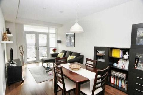 1003 - 1135 Royal York Rd, Condo with 1 bedrooms, 1 bathrooms and 1 parking in Toronto ON | Image 2