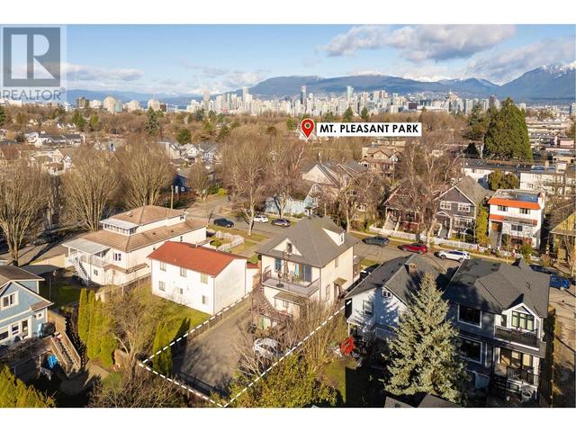 32 E 17th Avenue, House detached with 7 bedrooms, 6 bathrooms and 5 parking in Vancouver BC | Image 3