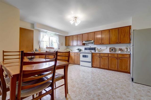 32 Dunn St, House detached with 3 bedrooms, 2 bathrooms and 11 parking in Kawartha Lakes ON | Image 31