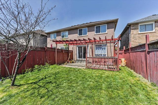 3956 Bentridge Rd, House semidetached with 3 bedrooms, 3 bathrooms and 3 parking in Mississauga ON | Image 26