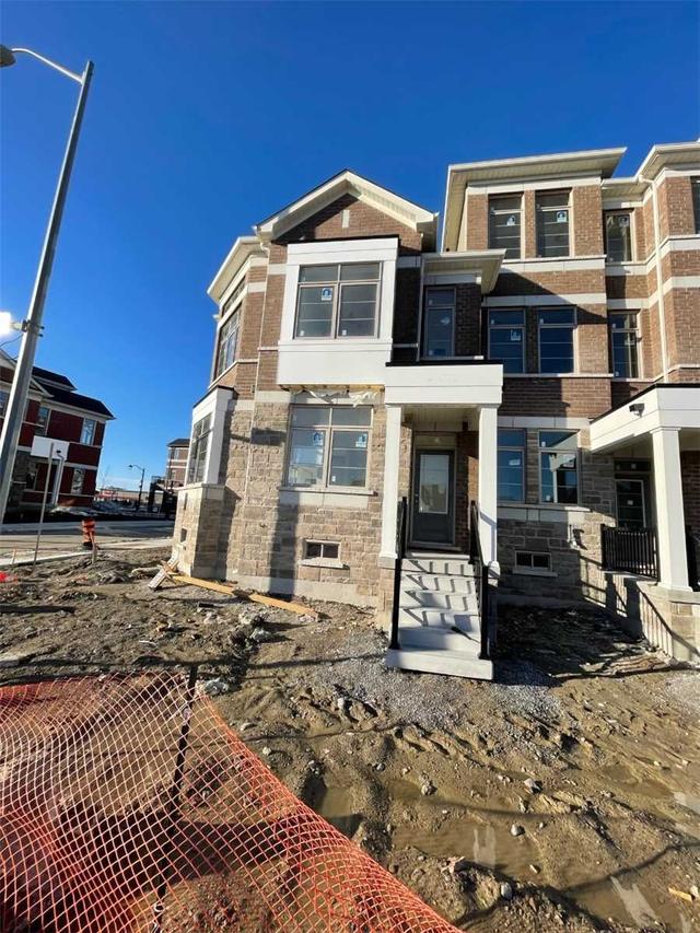 bxge2 Lot 5 118a, House attached with 4 bedrooms, 3 bathrooms and 4 parking in Markham ON | Image 6