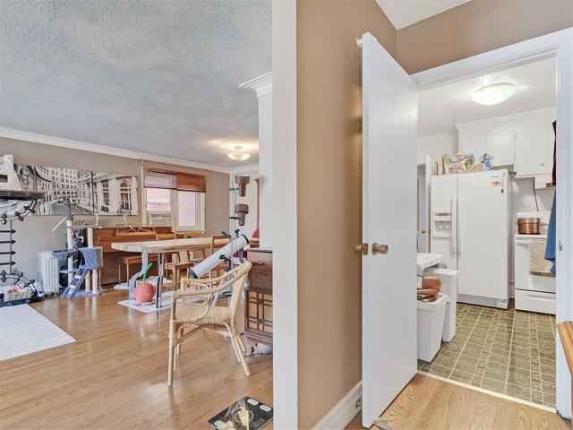 580 Davenport Rd, House detached with 4 bedrooms, 3 bathrooms and 6 parking in Toronto ON | Image 29