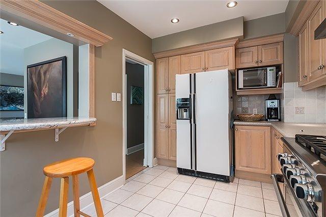 21 Clarendon Ave, House detached with 3 bedrooms, 4 bathrooms and 3 parking in Toronto ON | Image 8