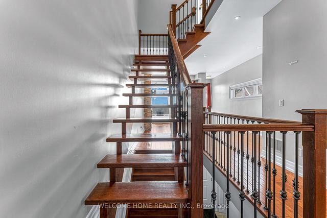 309 Kane Ave, House semidetached with 3 bedrooms, 4 bathrooms and 4 parking in Toronto ON | Image 15