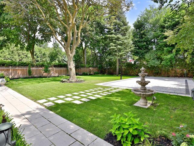 39 Arjay Cres, House detached with 5 bedrooms, 9 bathrooms and 11 parking in Toronto ON | Image 22
